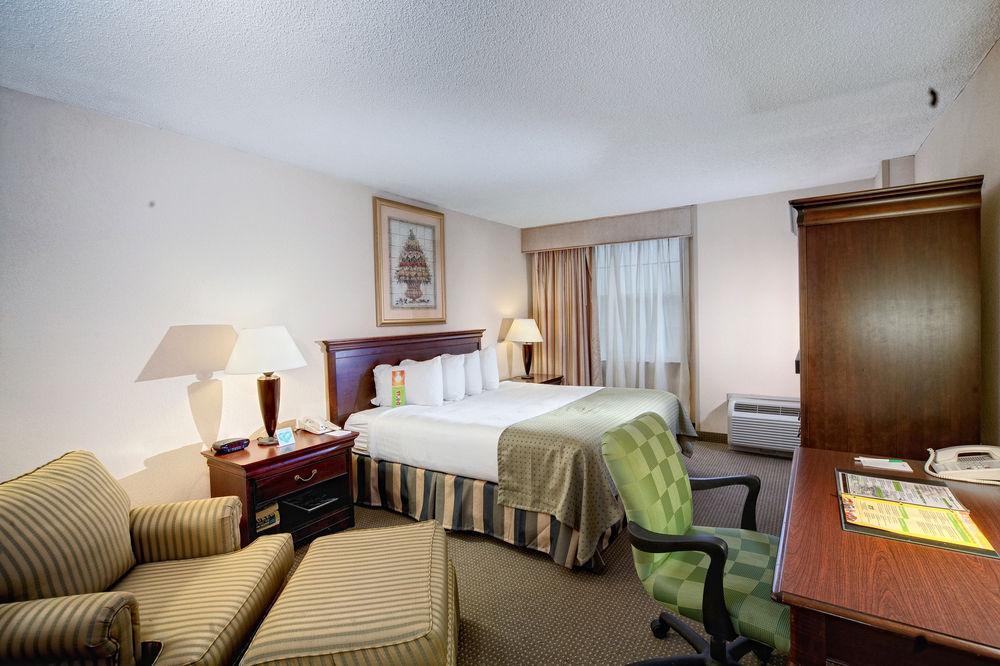 Delta Hotels By Marriott Norfolk Airport Esterno foto
