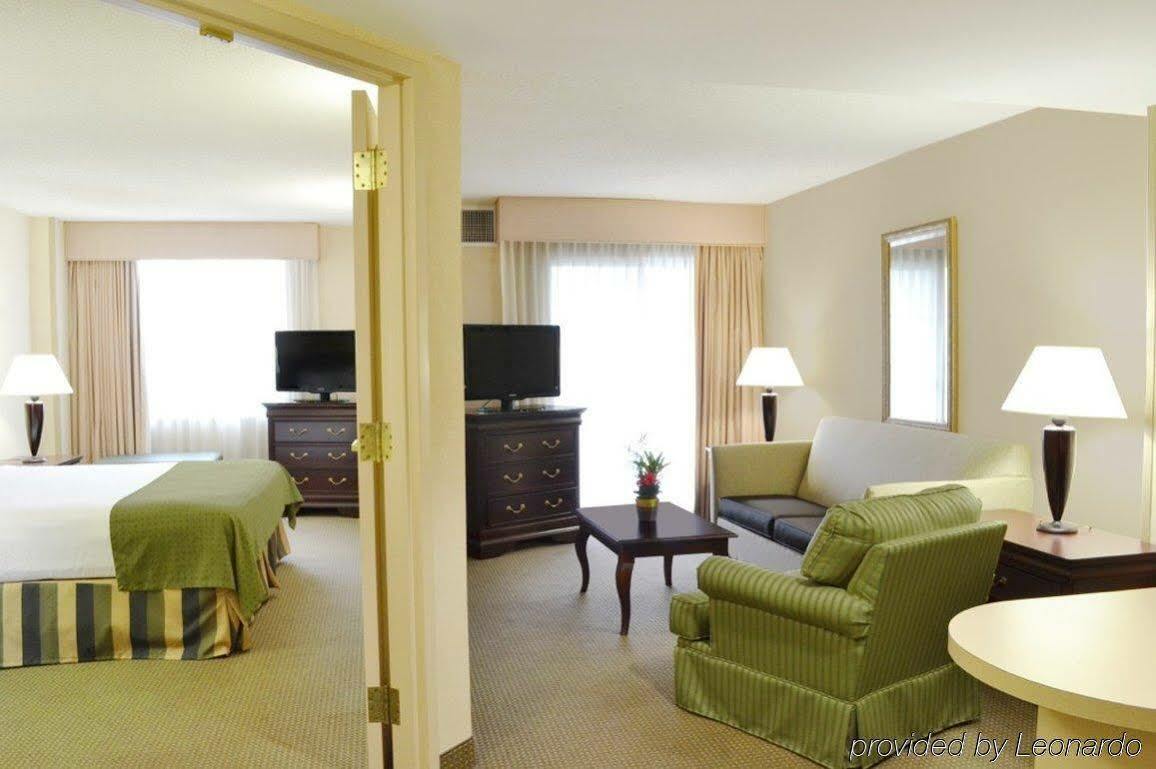 Delta Hotels By Marriott Norfolk Airport Esterno foto